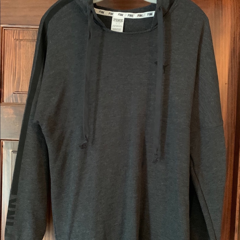 Women’s sweatshirt